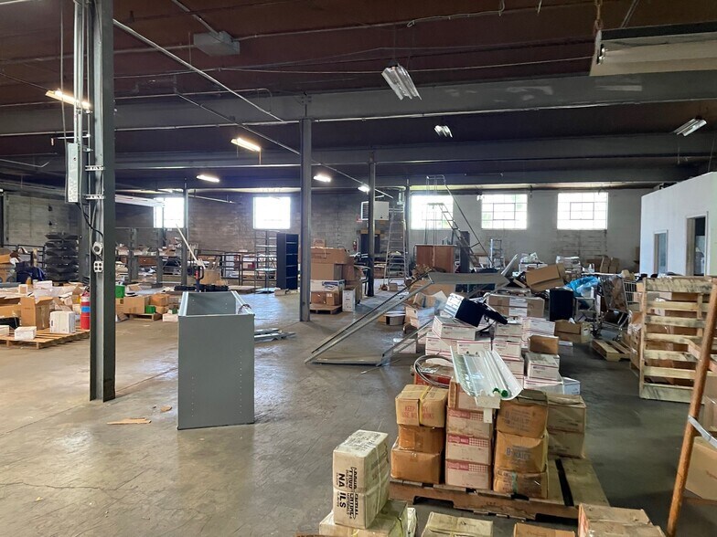 85 Main Ave, Elmwood Park, NJ 07407 Manufacturing For Sale