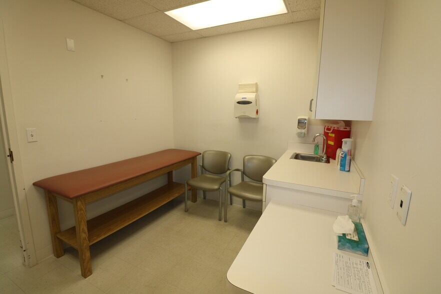 More Photos Of 34 Executive Dr, Norwalk Medical For Sale