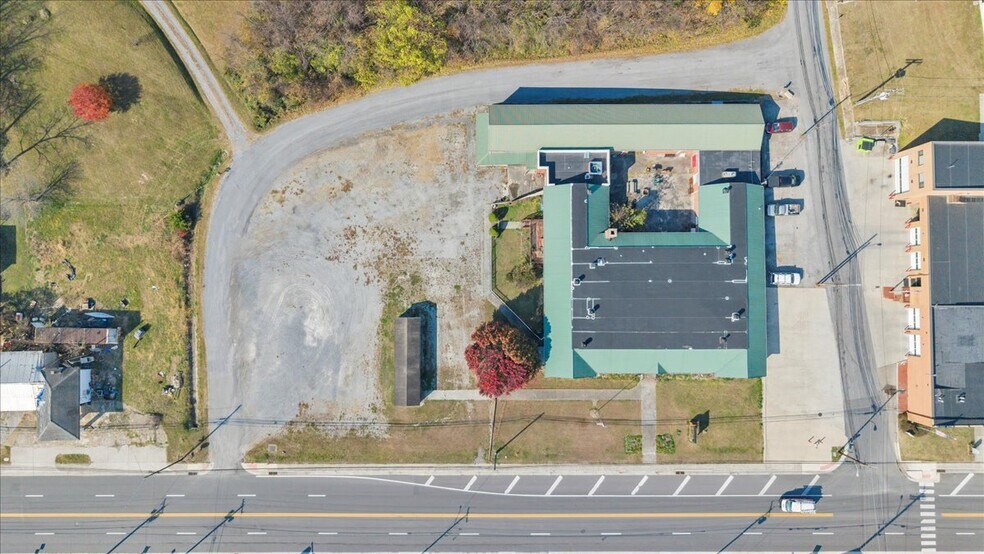 More Photos Of 5383 Lee Hwy, Troutville Freestanding For Sale