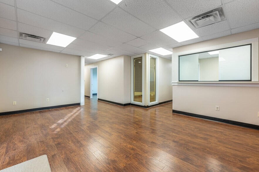 More Photos Of 3572 Dayton-Xenia Rd, Beavercreek Medical For Lease