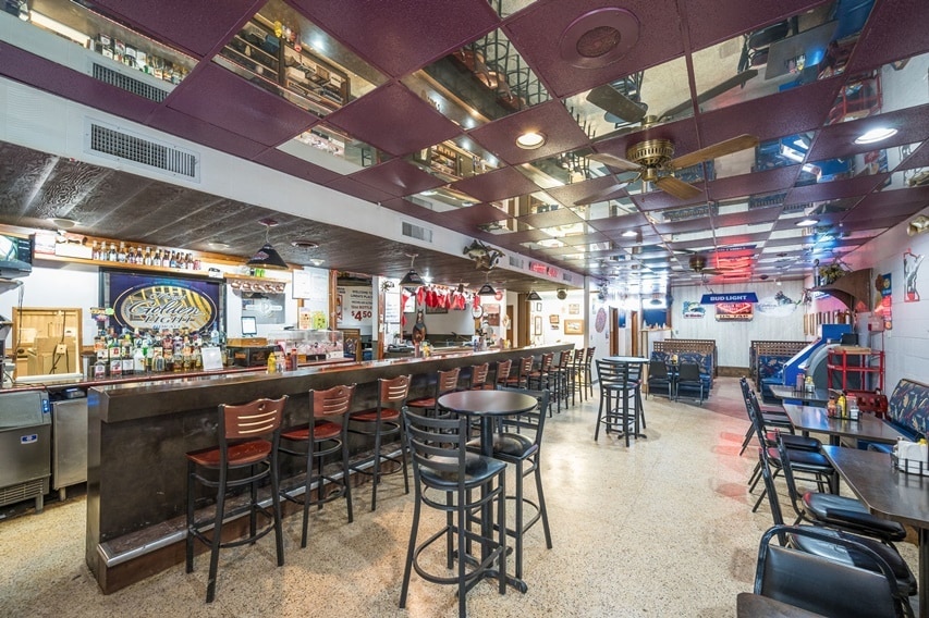 More Photos Of 236 E Maine St, Amboy Specialty For Sale