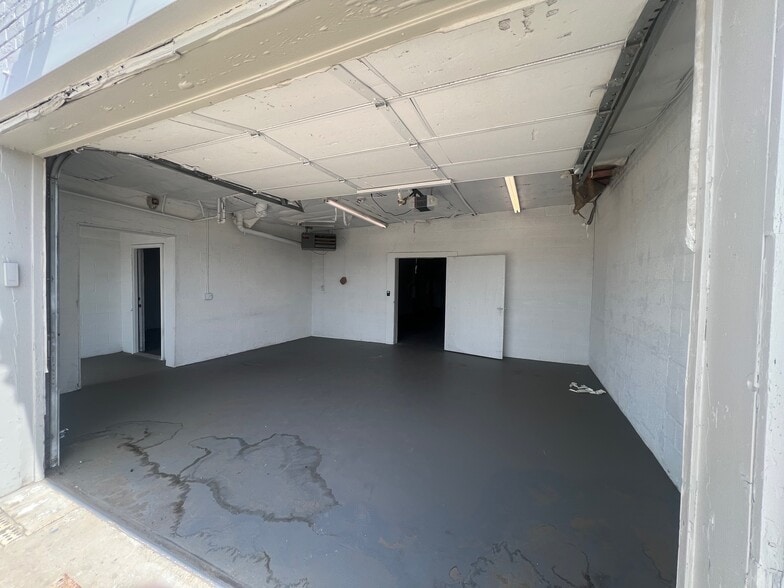 More Photos Of 4228 York St, Denver Warehouse For Sale