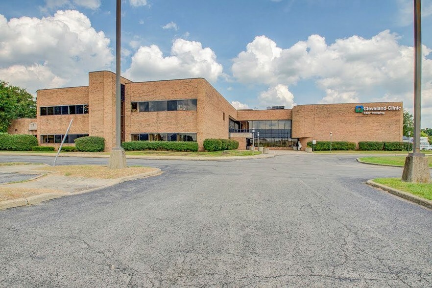 More Photos Of 7067 Tiffany Blvd, Youngstown Medical For Lease