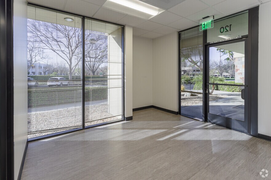 More Photos Of 720 E Carnegie Dr, San Bernardino Light Distribution For Lease