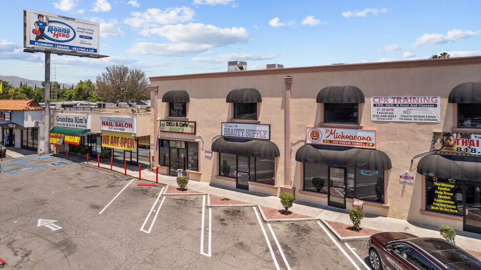 More Photos Of 8372 Topanga Canyon Blvd, Los Angeles Unknown For Lease