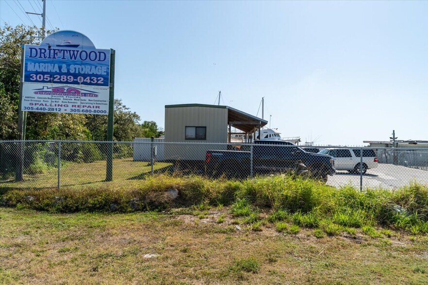 More Photos Of 13900 Overseas Hwy, Marathon Service For Sale