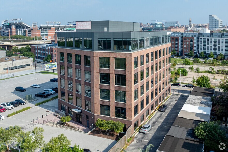 More Photos Of 145 W Ostend St, Baltimore Office For Lease