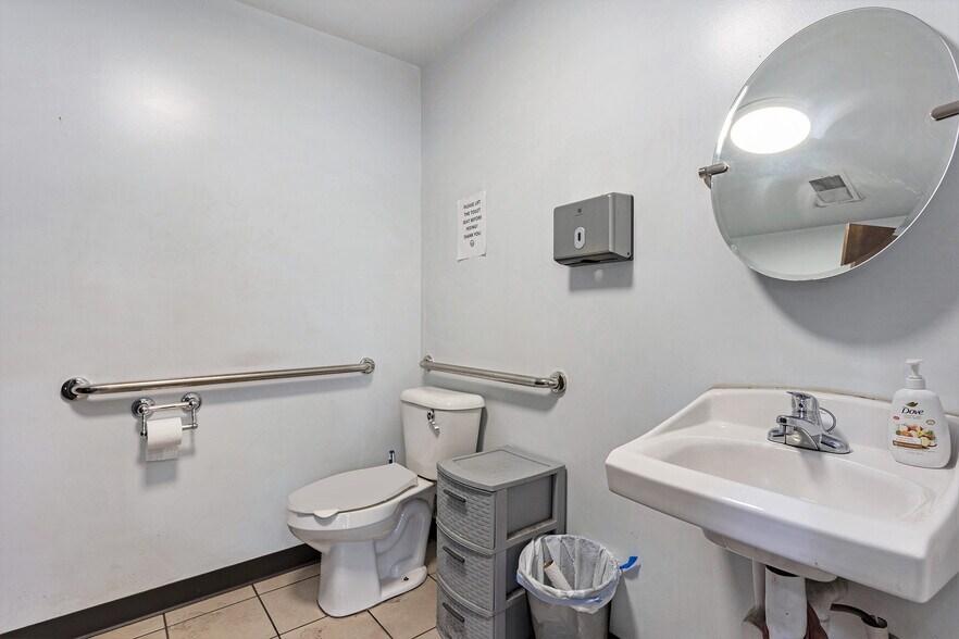 More Photos Of 7532 Clyde Park Ave SW, Byron Center Truck Terminal For Sale