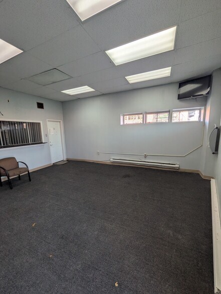 More Photos Of 7620-24 Ogontz ave, Philadelphia Office For Sale