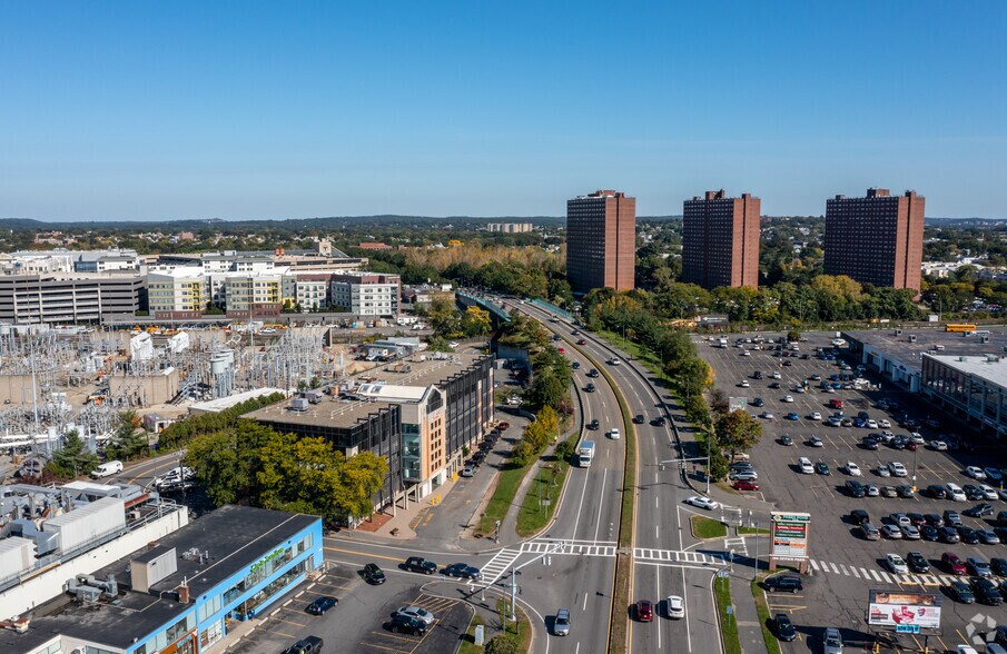 More Photos Of 185 Alewife Brook Pky, Cambridge Office For Lease