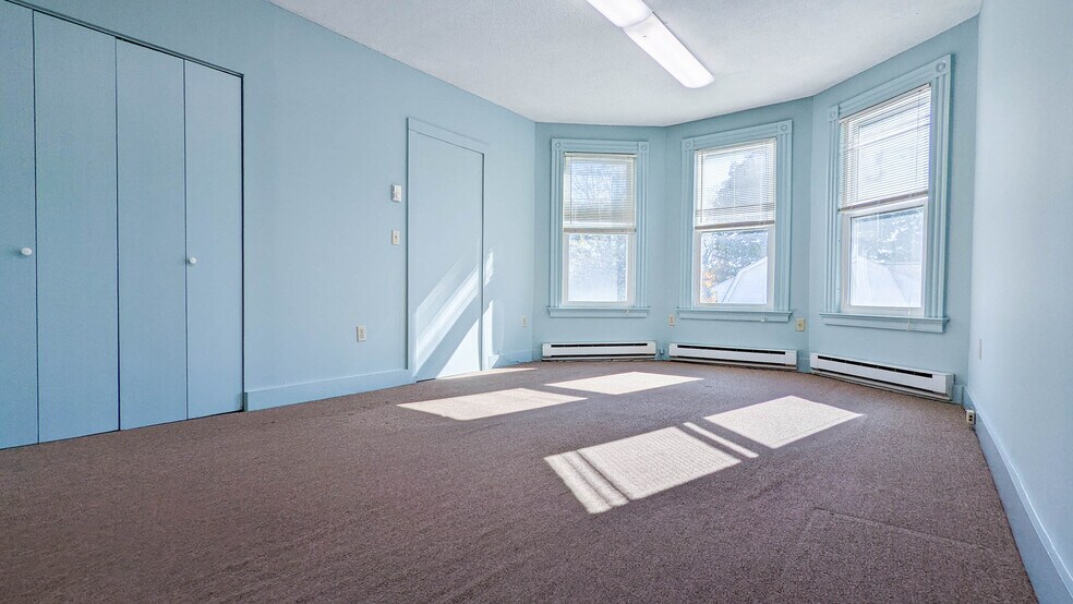 More Photos Of 191 Main St, Old Saybrook Loft Creative Space For Lease