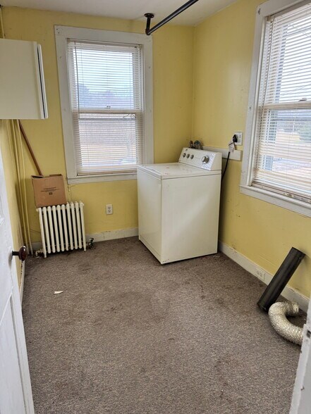 More Photos Of 1203 Poquonnock Rd, Groton Multifamily For Sale
