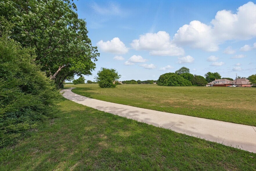 More Photos Of 699 W Wintergreen Rd, DeSoto Land For Sale