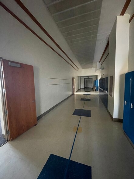 More Photos Of 225 E North St, Butler Schools For Sale