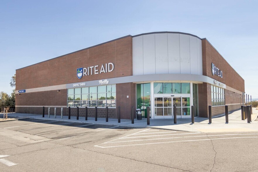 More Photos Of 2938 W Rosamond Blvd, Rosamond Drugstore For Sale