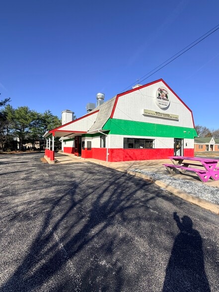 More Photos Of 709 N Main St, Glassboro Freestanding For Sale