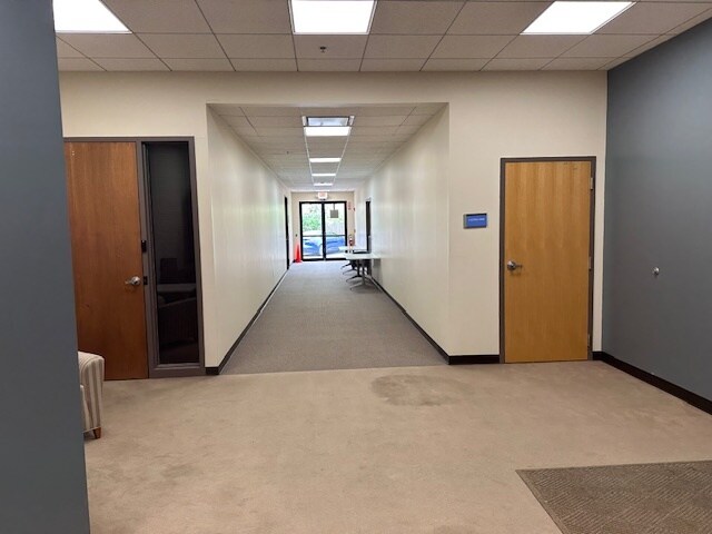More Photos Of 7000 Caton Farm Rd, Plainfield Medical For Lease