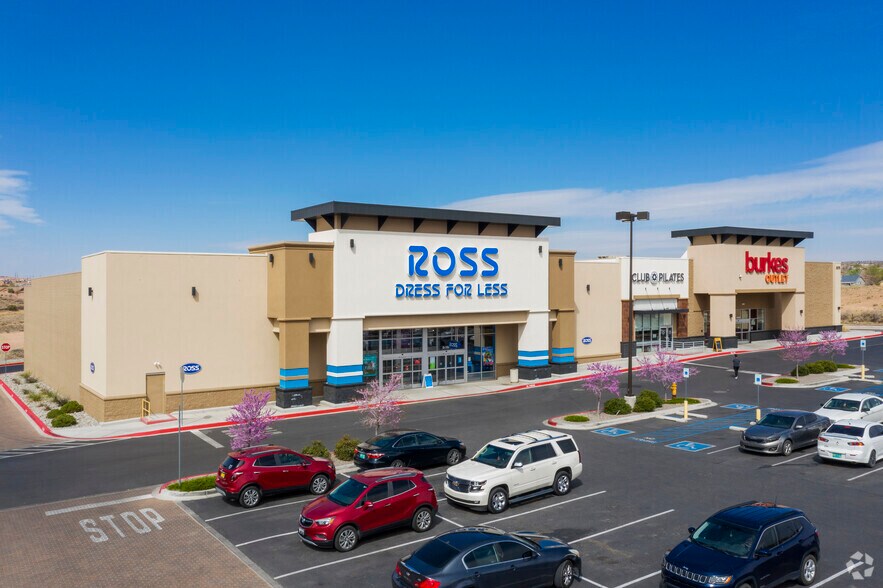 More Photos Of 7820 Enchanted Hills NE, Bernalillo Unknown For Lease