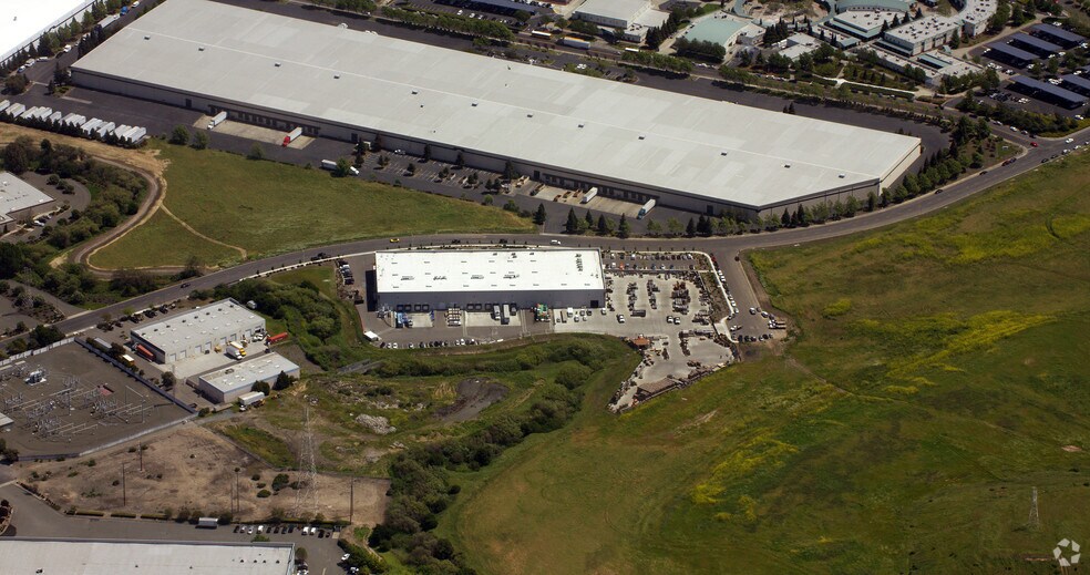 More Photos Of 535 Watt Dr, Fairfield Distribution For Lease