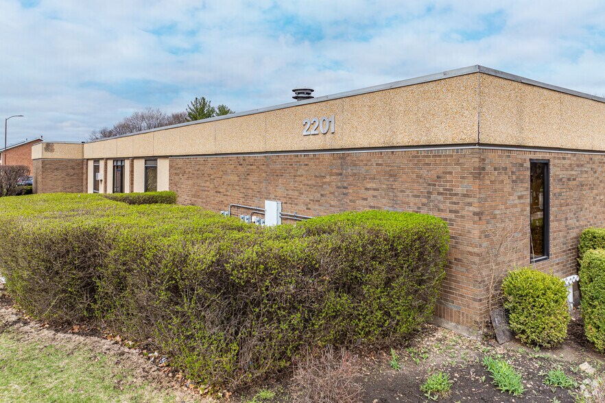 More Photos Of 2201 Glenwood Ave, Joliet Medical For Sale