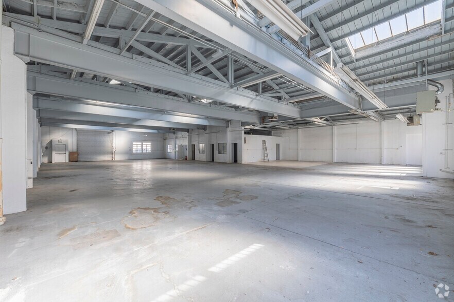 More Photos Of 380 Washington St, Oakland Unknown For Lease