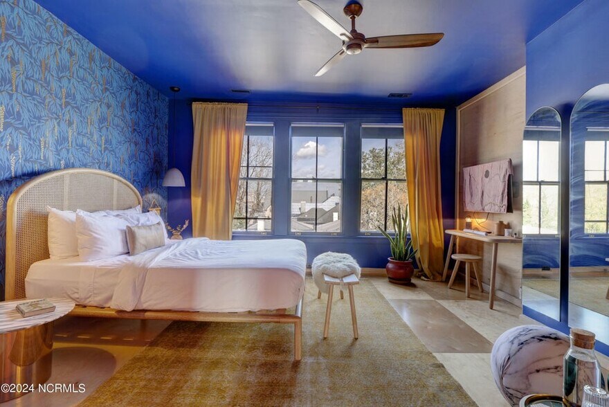 More Photos Of 118 S 4th St, Wilmington Hospitality For Sale