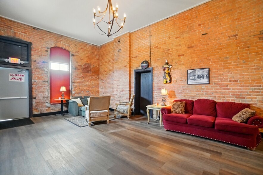 More Photos Of 516-518 N Main St, Lima Storefront Retail Residential For Sale