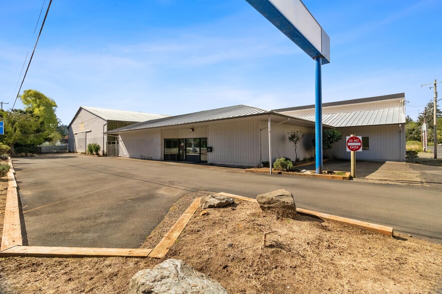 Primary Photo Of 6305 SW Highway 101, Lincoln City Warehouse For Sale