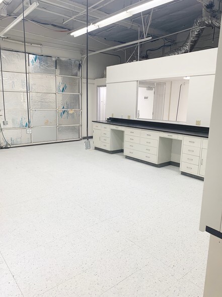 More Photos Of 2460 Embarcadero Rd, Palo Alto Office For Lease