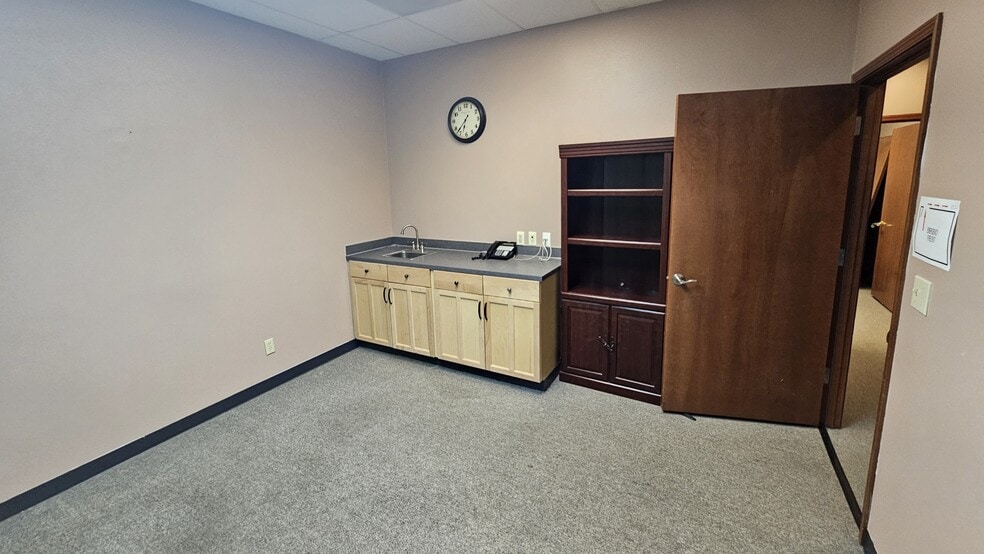 More Photos Of 1933 Belmont Loop, Woodland Office For Lease