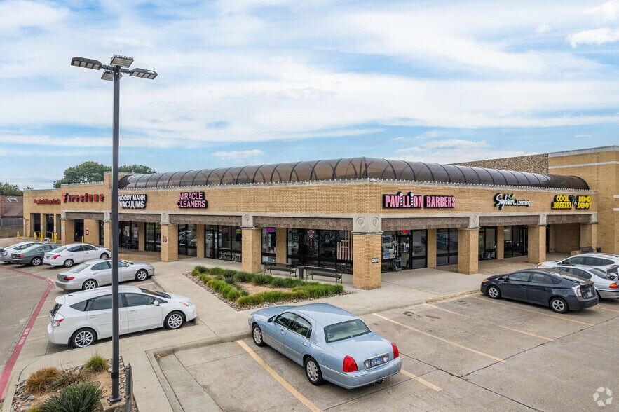 More Photos Of 1301-1469 W Campbell Rd, Richardson General Retail For Lease