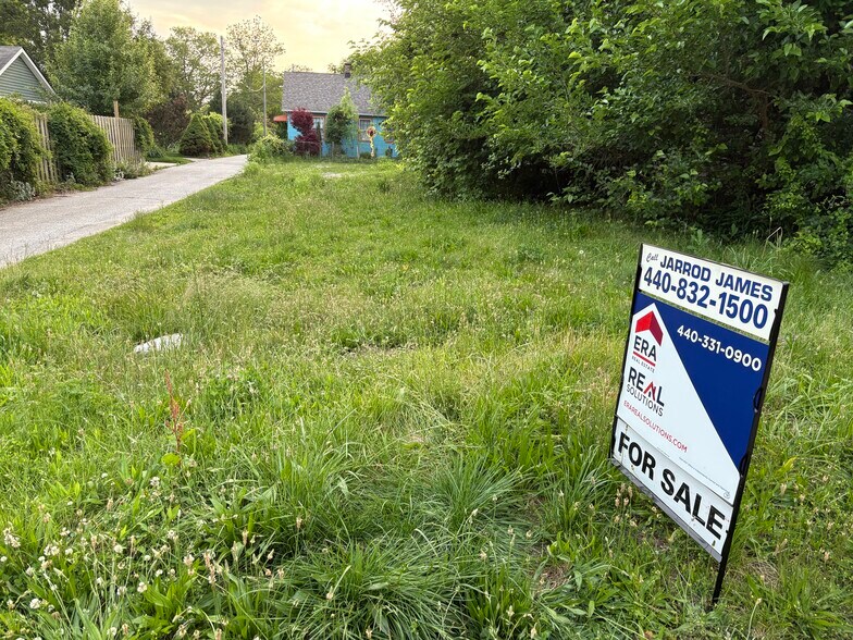 More Photos Of ,  Unknown For Sale