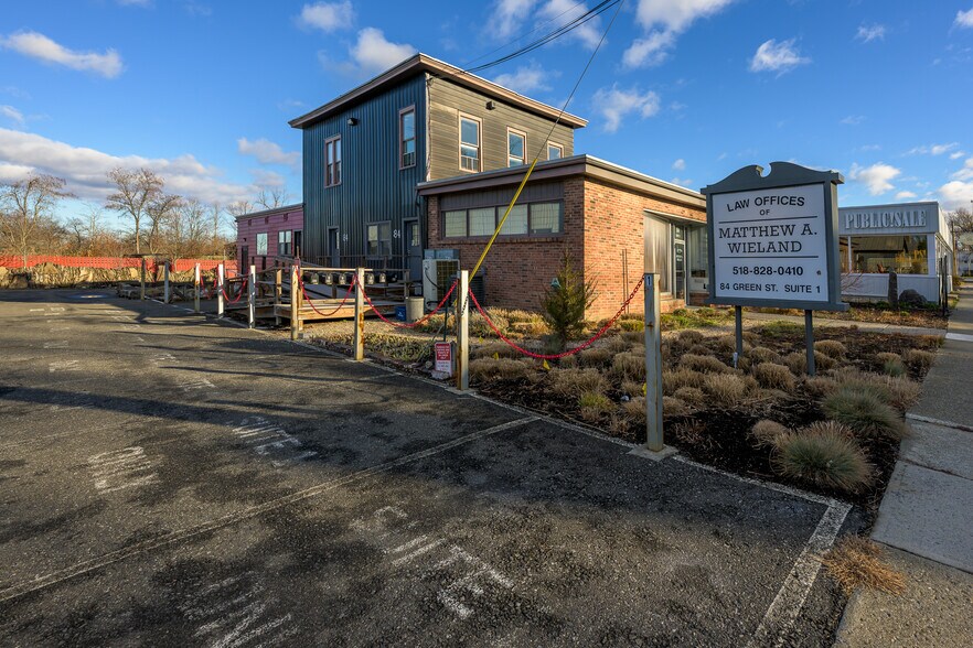 More Photos Of 78-90 Green St, Hudson Flex For Sale