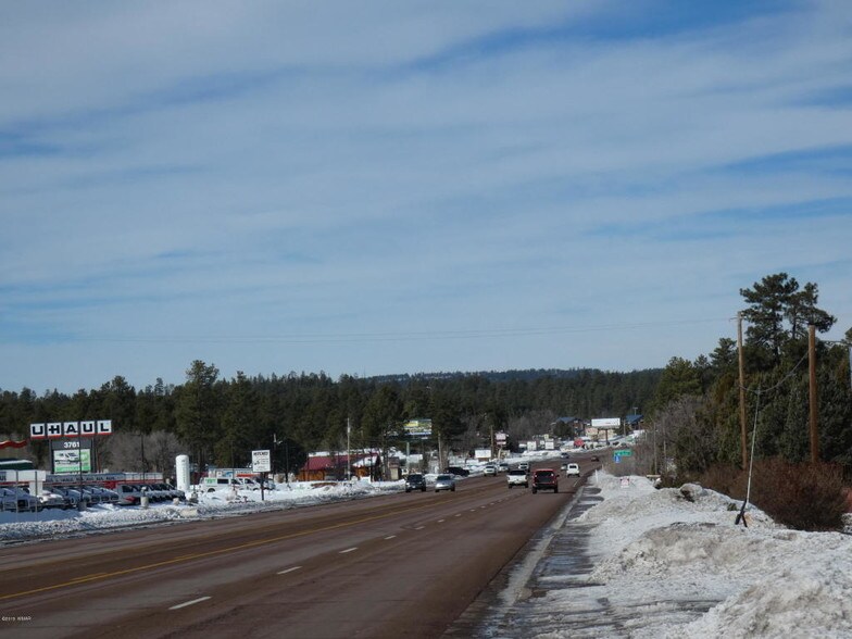 More Photos Of 3600 W White Mountain Blvd, Lakeside Showroom For Sale