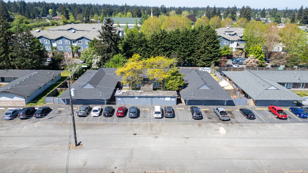 Primary Photo Of 11212 Bridgeport Way SW, Lakewood Apartments For Sale