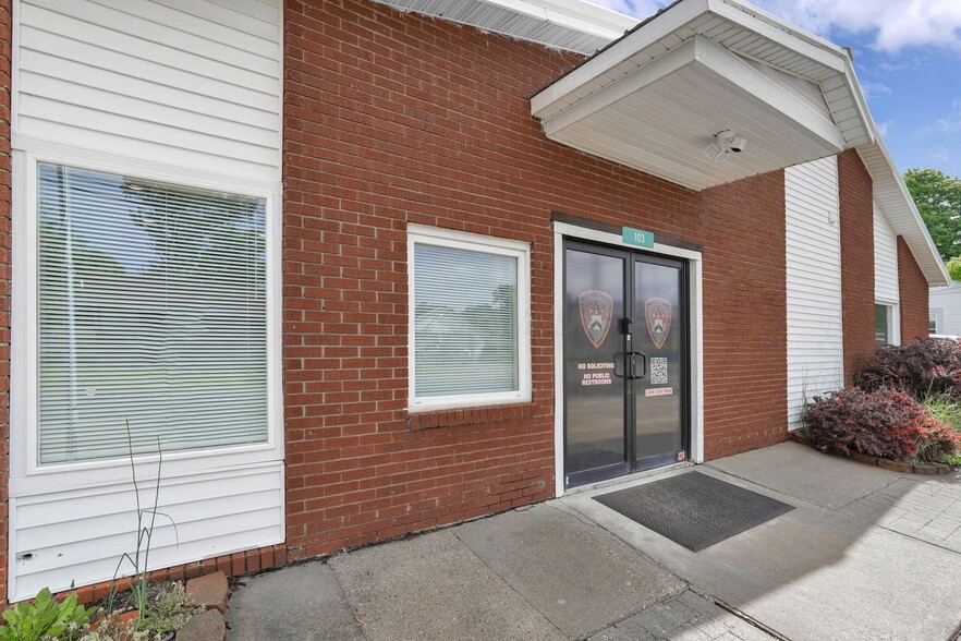 More Photos Of 103 Walnut St, Pleasantville Religious Facility For Sale