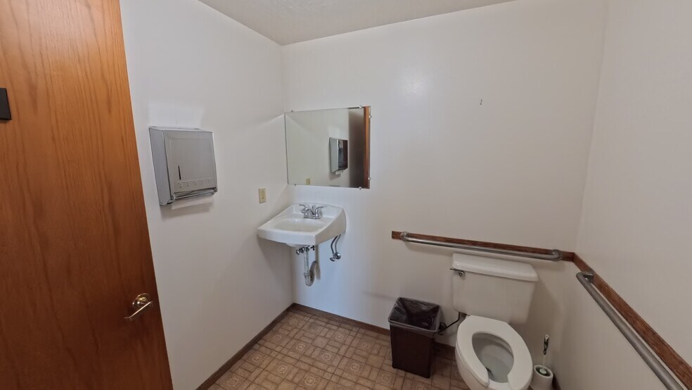 More Photos Of 2039 Forest Ave, San Jose Medical For Sale