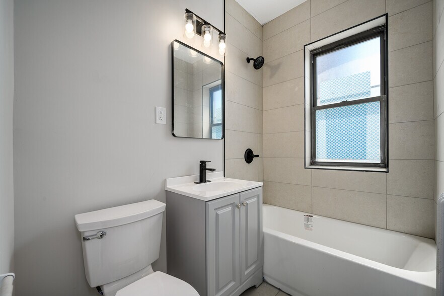 More Photos Of 1210 W 83rd St, Chicago Apartments For Sale