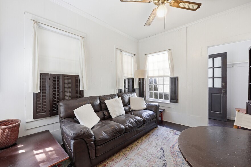 More Photos Of 50 Charlotte St, Saint Augustine Storefront Retail Office For Sale