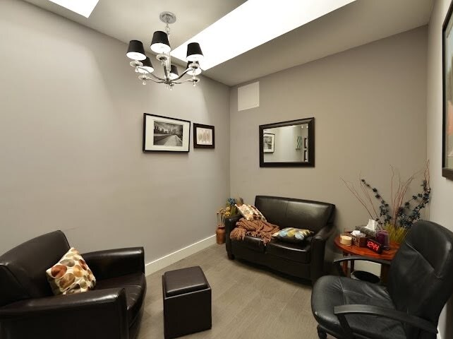 More Photos Of 91 Carman Ave, Cedarhurst Office For Sale