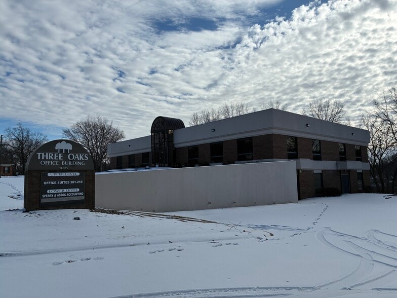 More Photos Of 14825 E 42nd St, Independence Medical For Sale