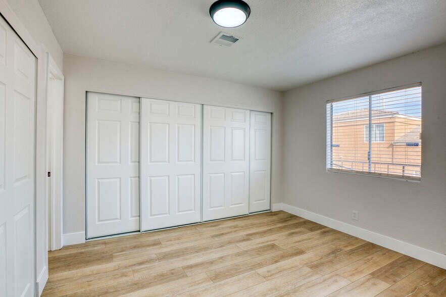 More Photos Of 317 S 9th St, Las Vegas Apartments For Sale