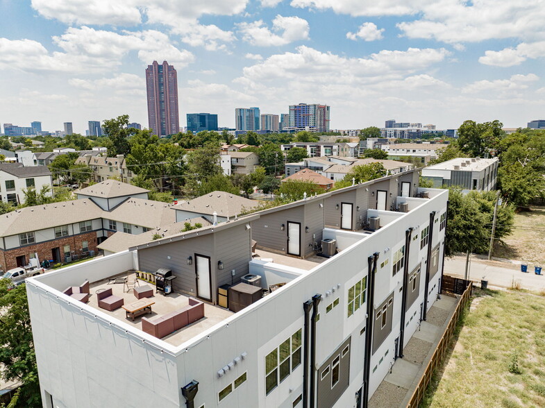 Primary Photo Of 4514 Cabell Dr, Dallas Apartments For Sale