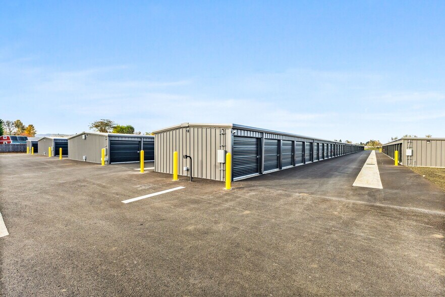 More Photos Of 12755 Clow Corner Rd, Dallas Self Storage For Sale