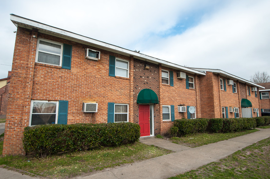 Primary Photo Of 2500 Leo St, Norfolk Apartments For Sale