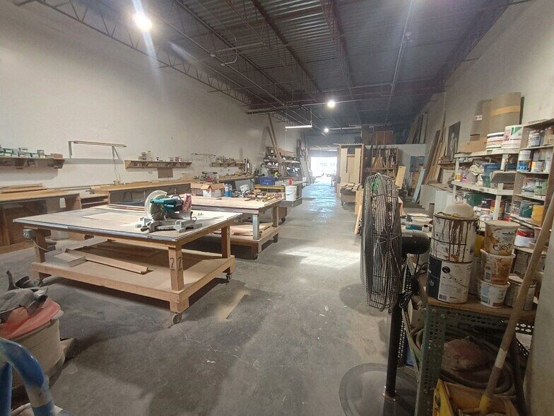 More Photos Of 5540-5564 Gray St, Arvada Warehouse For Lease