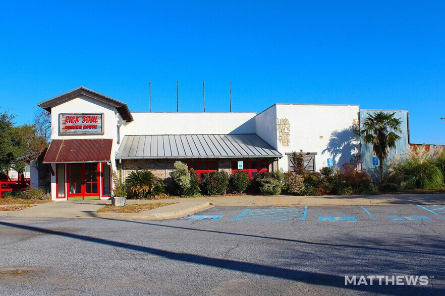 Primary Photo Of 226 Blanchard St, West Monroe Restaurant For Sale