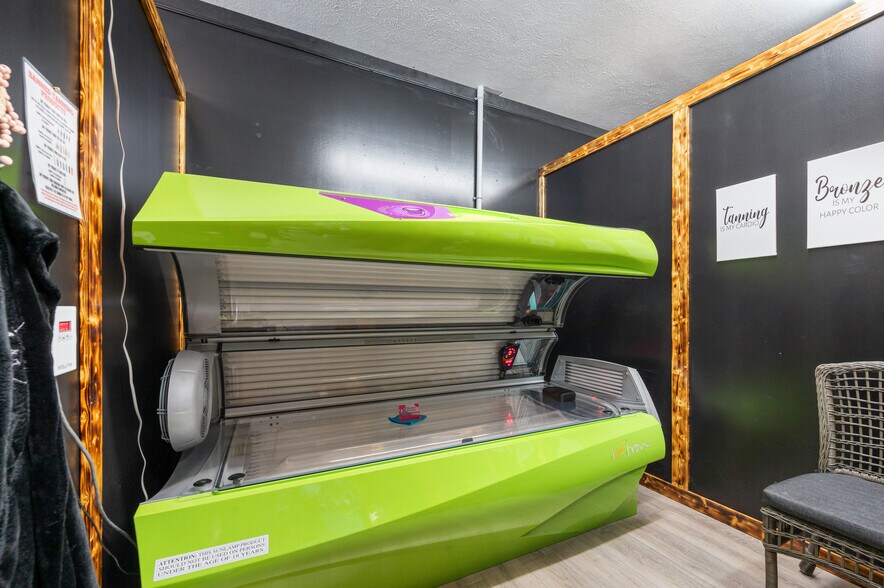 More Photos Of 8826 34 Rd, Cadillac Storefront For Sale