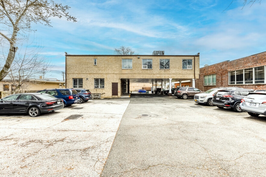 More Photos Of 2940 Lincoln Ave, Oceanside Medical For Sale