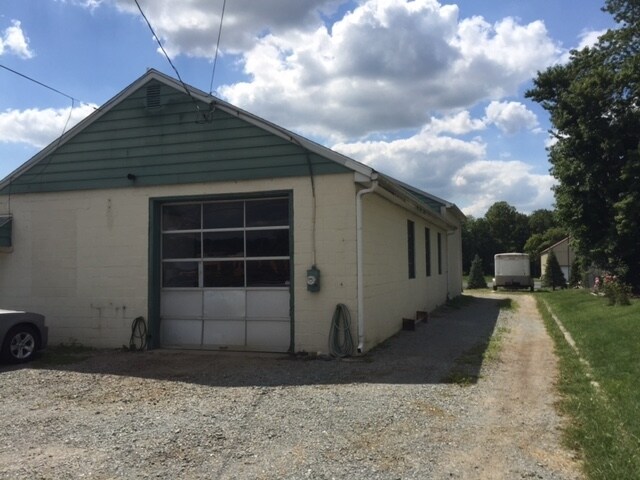 More Photos Of 432 S Walnut St, Kennett Square Freestanding For Sale